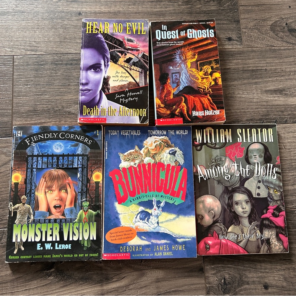 Ghost/Mystery Book Bundle